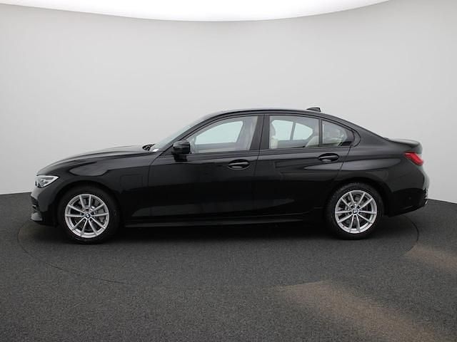Occasion BMW 330e Basis 292 PK (214 kW) 2020 Zwart Sedan