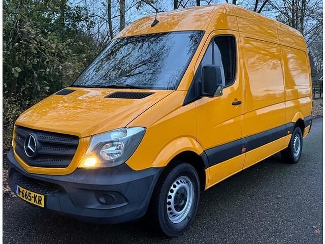 Geel Occasion 2018 Mercedes Sprinter Van | € 10.950 (Super prijs) - Afbeelding 1/4