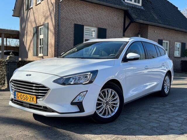 Wit Gebruikt 2020 Ford Focus Stationwagen | € 14.444 (Eerlijke prijs) - Afbeelding 1/4