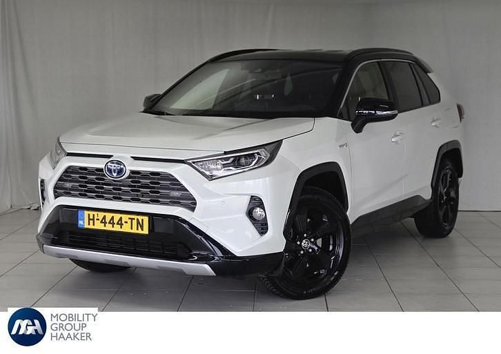 Wit Occasion 2020 Toyota RAV4 SUV | € 34.900 (Iets duurder) - Afbeelding 1/4