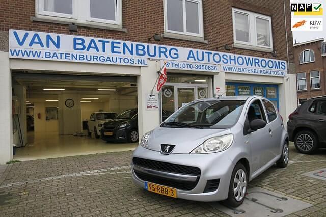 Occasion Peugeot 107 68 PK (50 kW) 2011 Grijs (metallic) Hatchback