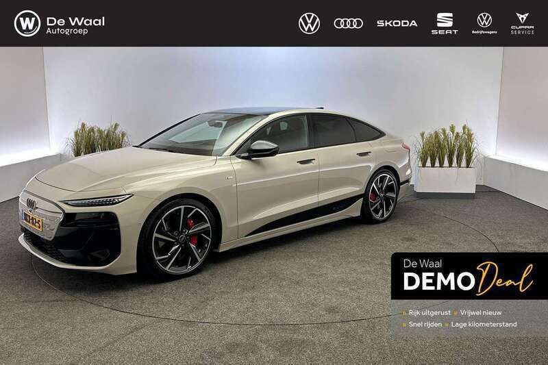 Beige Gebruikt 2025 Audi e-tron Performance SUV | € 85.900 (Eerlijke prijs) - Afbeelding 1/3