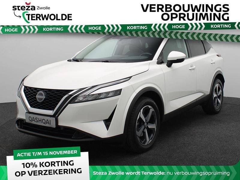 Pearl white premium (wit metallic) Gebruikt 2023 Nissan Qashqai N-Connecta SUV | € 27.945 (Eerlijke prijs) - Afbeelding 1/4