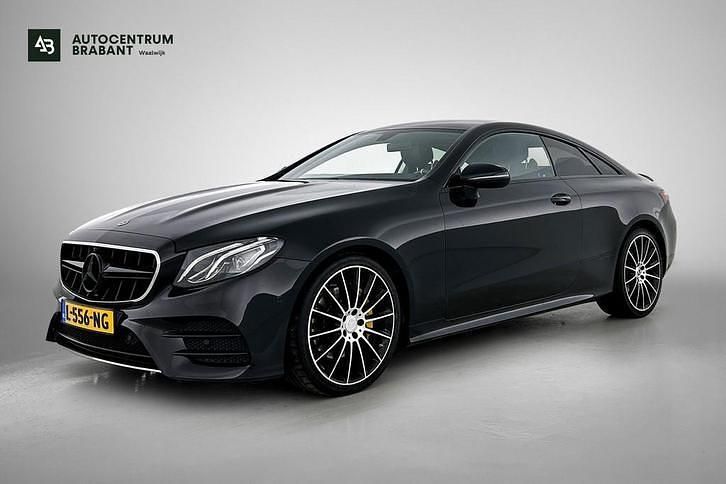 Zwart Occasion 2017 Mercedes E200 Edition 1 Coupé | € 29.995 (Eerlijke prijs) - Afbeelding 1/3