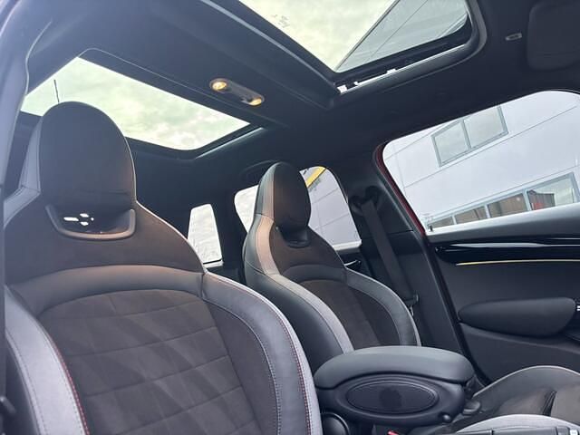 Occasion Mini John Cooper Works 136 PK (100 kW) 2021 Rood Hatchback