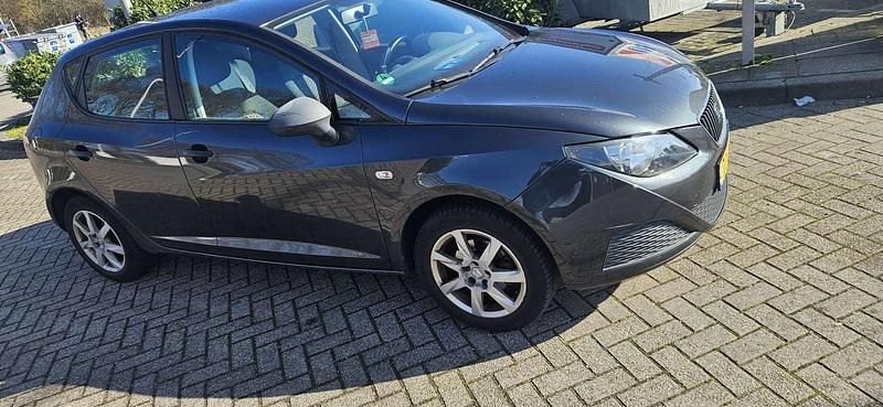 Blauw Gebruikt 2009 Seat Ibiza MPV | € 2.700 (Eerlijke prijs) - Afbeelding 1/4