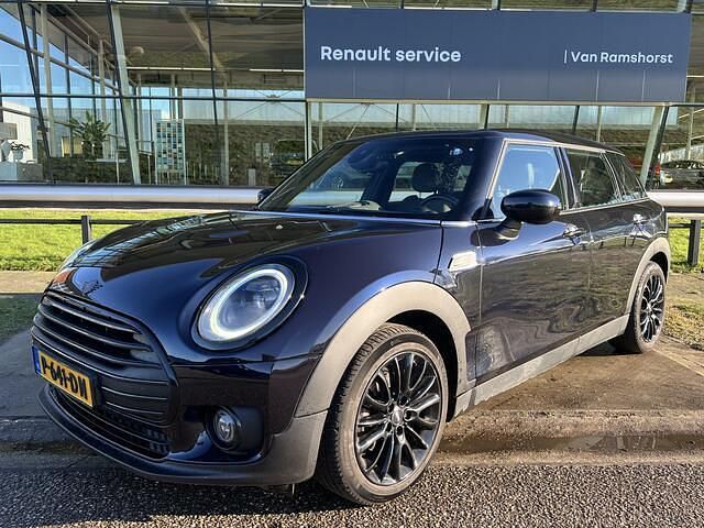 Blauw Occasion 2022 Mini One Clubman Business Stationwagen | € 16.950 (Goede deal) - Afbeelding 1/4