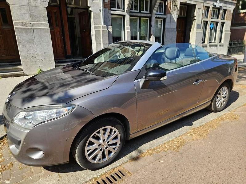 Grijs Gebruikt 2013 Renault Mégane Cabriolet GT-Line Cabriolet | € 9.500 (Super prijs) - Afbeelding 1/4