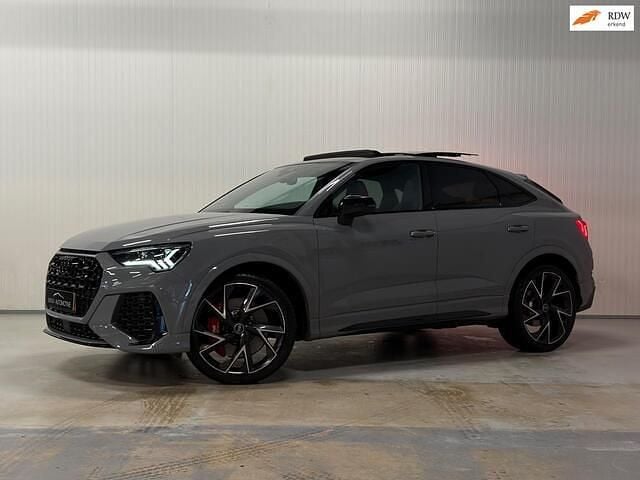 Grijs Gebruikt 2021 Audi RS Q3 Sportback Comfort SUV | € 69.900 (Eerlijke prijs) - Afbeelding 1/4