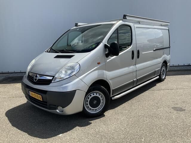 Zilver Gebruikt 2014 Opel Vivaro Van | € 8.950 (Eerlijke prijs) - Afbeelding 1/4