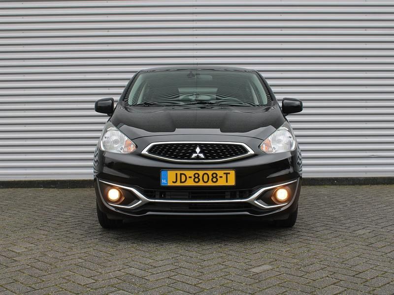 Occasion Mitsubishi Space Star Intense 71 PK (52 kW) 2016 Zwart Hatchback