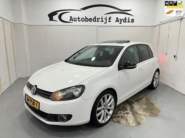 Wit Gebruikt 2011 VW Golf VI Highline Hatchback | € 6.999 (Iets duurder) - Afbeelding 1/4