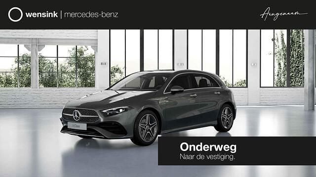 Grijs Nieuw 2025 Mercedes A180 Business Hatchback | € 45.913 (Goede deal) - Afbeelding 1/3