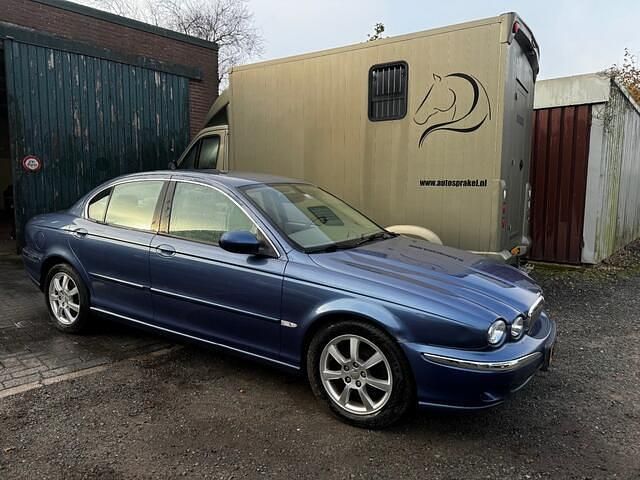 Blauw Gebruikt 2004 Jaguar X-type Sedan | € 3.245 - Afbeelding 1/4