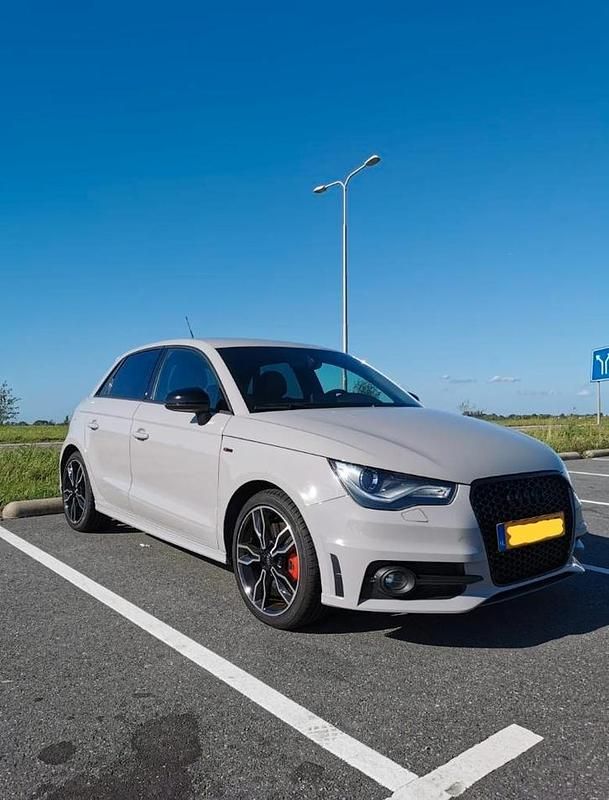 Gebruikt 2013 Audi A1 S-Line | € 12.000 - Afbeelding 1/4