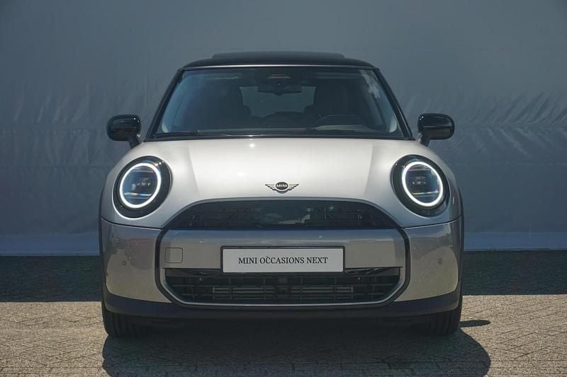 Occasion Mini Cooper Classic 156 PK (114 kW) 2024 Grijs Hatchback