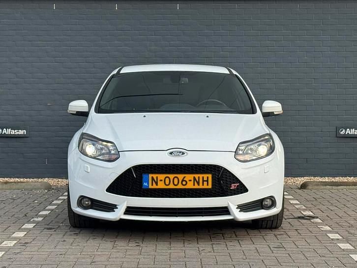 Occasion Ford Focus ST 250 PK (183 kW) 2014 Wit Hatchback
