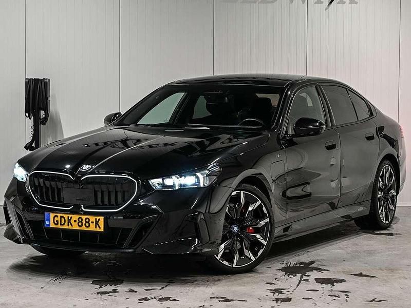 Occasion BMW 550e M Sport 313 PK (230 kW) 2023 Zwart Sedan