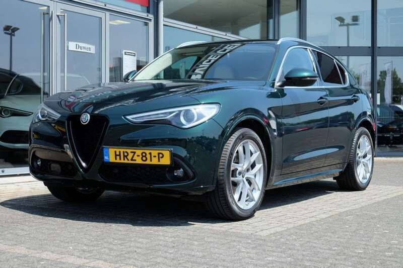 Groen, metallic lak Gebruikt 2021 Alfa Romeo Stelvio Ti SUV | € 36.950 (Super prijs) - Afbeelding 1/4