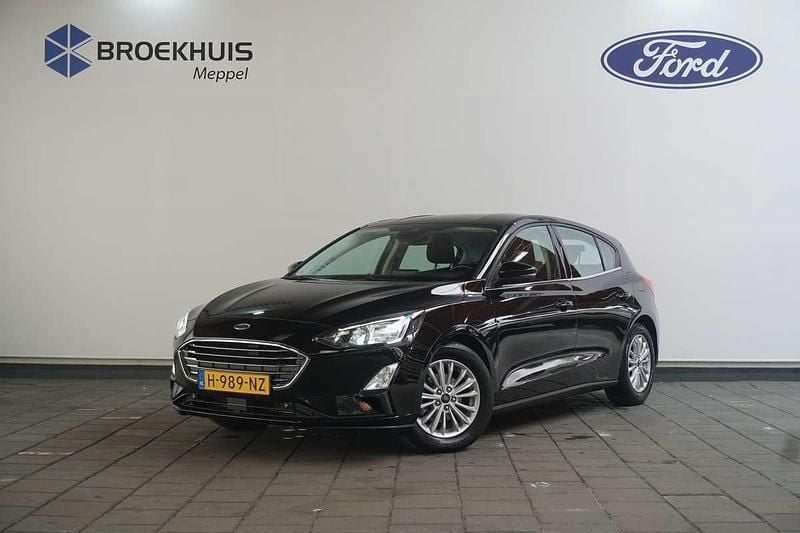 Zwart Gebruikt 2020 Ford Focus Business Edition Hatchback | € 16.750 (Goede deal) - Afbeelding 1/4