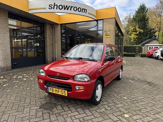 Rood Gebruikt 1996 Subaru Vivio Hatchback | € 1.495 - Afbeelding 1/4