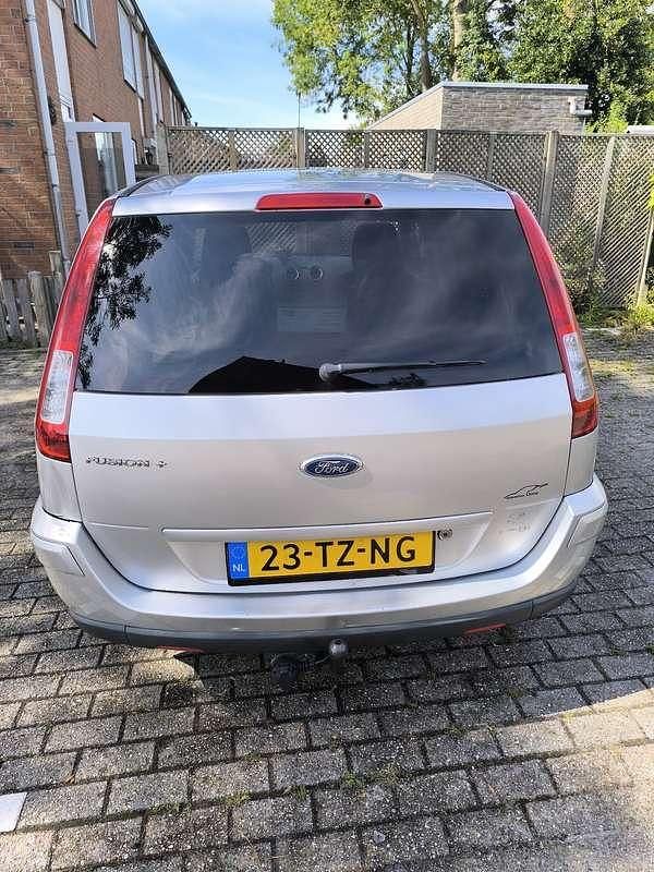 Gebruikt 2007 Ford Fusion Sedan | € 2.200 (Eerlijke prijs) - Afbeelding 1/4