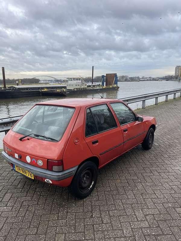 Occasion Peugeot 205 Forever 75 PK (55 kW) 1998 Sedan