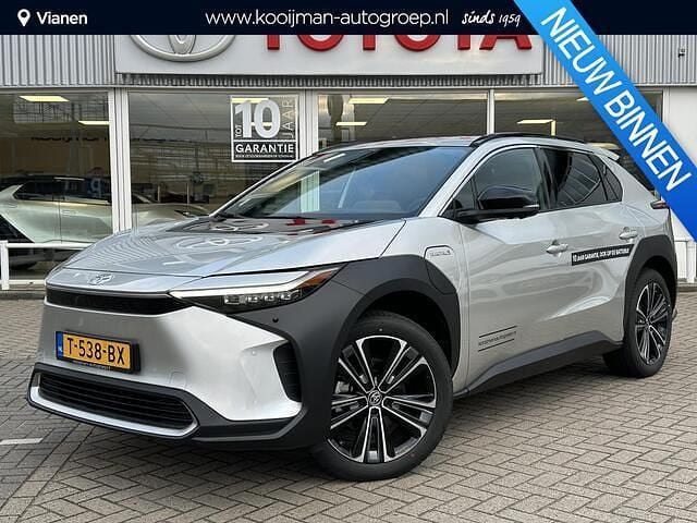 Grijs Gebruikt 2023 Toyota bZ4X Premium SUV | € 39.899 (Goede deal) - Afbeelding 1/4