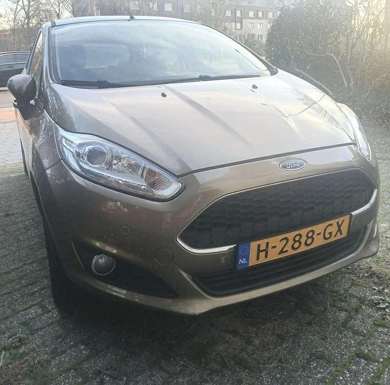 Gebruikt 2013 Ford Fiesta Titanium Hatchback | € 2.650 (Goede deal) - Afbeelding 1/4