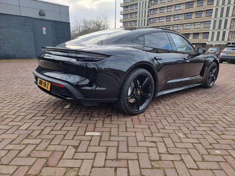 Occasion Porsche Taycan Turbo Sport 500 kW (680 PK) 2020 Zwart Sedan