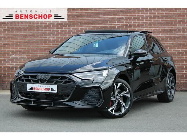 Zwart Nieuw 2025 Audi A3 Sportback Competition Hatchback | € 51.450 (Super prijs) - Afbeelding 1/4