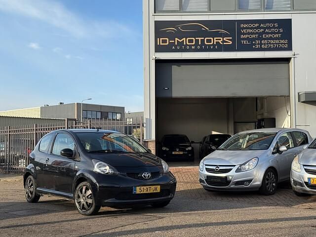 Occasion Toyota Aygo Sport 68 PK (50 kW) 2007 Zwart Hatchback