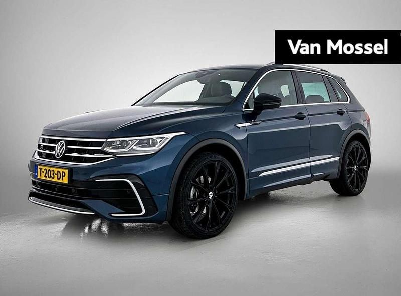 Blauw, metallic lak Gebruikt 2023 VW Tiguan Business SUV | € 41.900 (Iets duurder) - Afbeelding 1/4