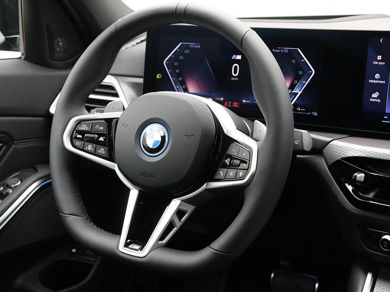 Occasion BMW 330e M Sport 184 PK (135 kW) 2026 Zwart Stationwagen