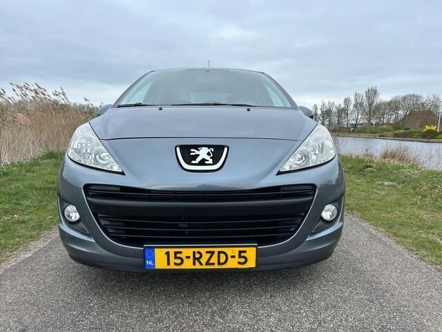 Occasion Peugeot 207 Access 97 PK (71 kW) 2011 Grijs Hatchback
