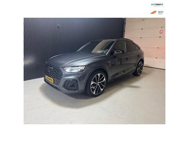 Grijs Gebruikt 2023 Audi Q5 Sportback Competition SUV | € 59.750 (Duur) - Afbeelding 1/4
