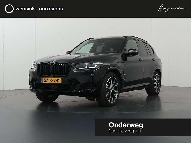 Zwart Gebruikt 2024 BMW X3 Executive SUV | € 59.935 (Eerlijke prijs) - Afbeelding 1/4
