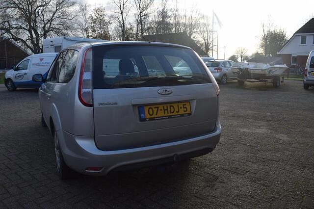 Occasion Ford Focus Trend 101 PK (74 kW) 2008 Grijs Stationwagen