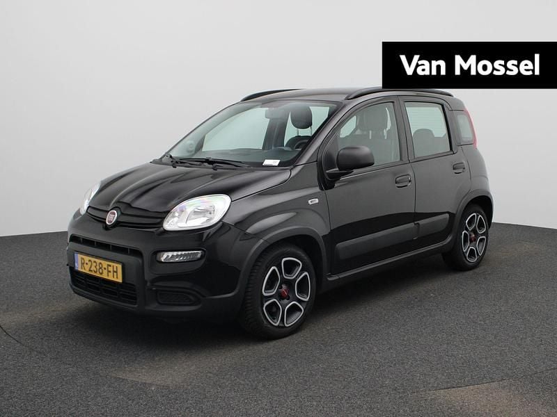 Zwart Gebruikt 2022 Fiat Panda City Life Hatchback | € 12.900 (Eerlijke prijs) - Afbeelding 1/4