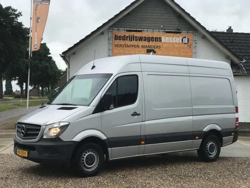 Zilver (metallic) Gebruikt 2014 Mercedes Sprinter Van | € 7.100 (Iets duurder) - Afbeelding 1/4
