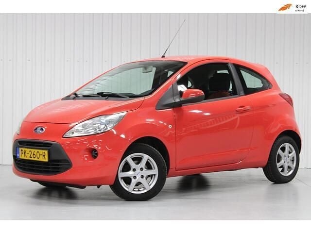 Rood Occasion 2009 Ford Ka Trend Hatchback | € 2.350 (Eerlijke prijs) - Afbeelding 1/4