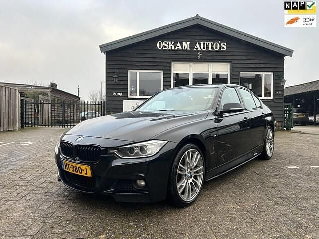 Zwart (metallic) Gebruikt 2016 BMW 316 Executive Sedan | € 11.950 (Eerlijke prijs) - Afbeelding 1/4