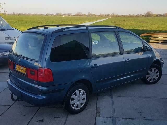 Occasion VW Sharan Highline 116 PK (85 kW) 2000 Blauw MPV