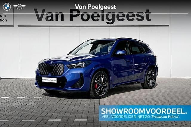 Blauw Nieuw 2025 BMW iX1 Comfort Edition SUV | € 62.291 (Eerlijke prijs) - Afbeelding 1/4