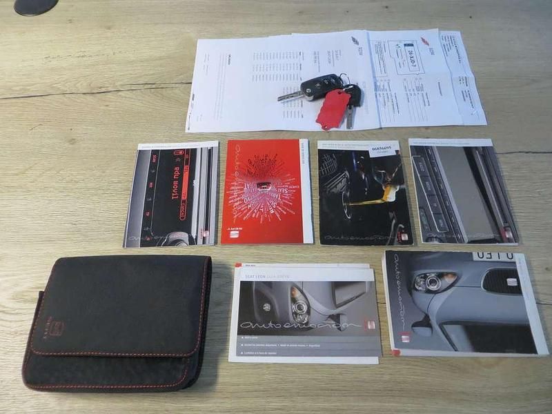 Occasion Seat Leon 127 PK (93 kW) 2011 Rood Hatchback