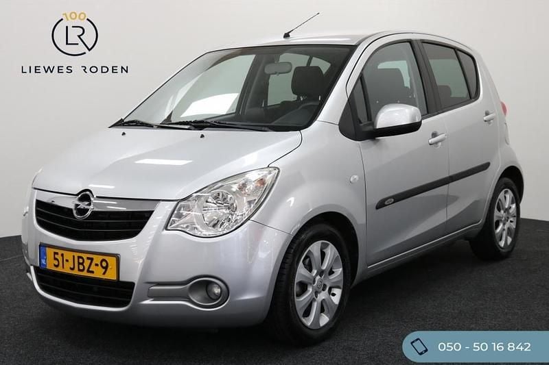 Grijs Gebruikt 2009 Opel Agila Enjoy Hatchback | € 7.950 (Eerlijke prijs) - Afbeelding 1/4