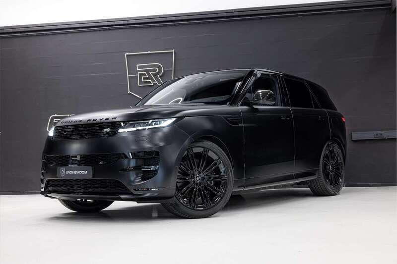 Zwart, metallic lak Gebruikt 2024 Land Rover Range Rover Sport HSE Dynamic SUV | € 137.900 - Afbeelding 1/4