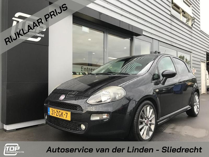 Zwart Gebruikt 2012 Fiat Punto Sport Hatchback | € 6.450 (Iets duurder) - Afbeelding 1/4