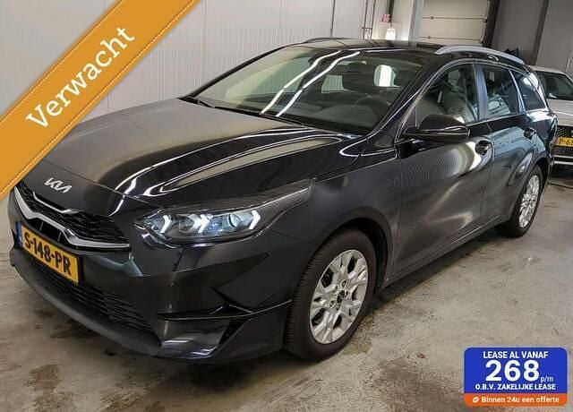Zwart Gebruikt 2023 Kia Ceed Sportswagon Stationwagen | € 19.999 (Eerlijke prijs) - Afbeelding 1/4