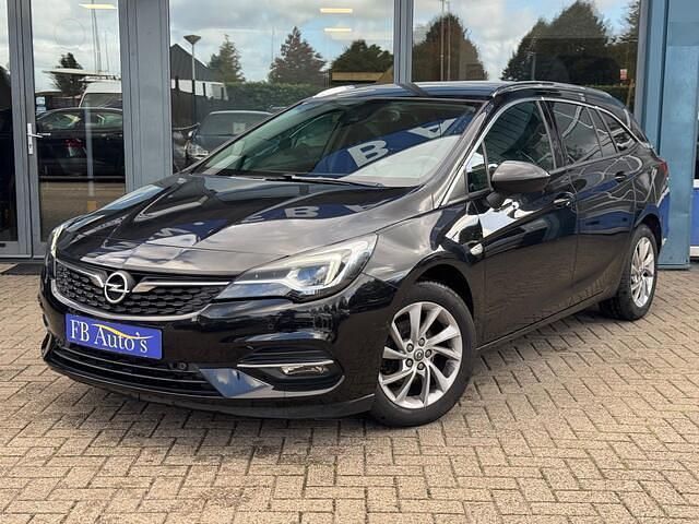 Zwart Gebruikt 2020 Opel Astra Elegance Stationwagen | € 10.950 (Goede deal) - Afbeelding 1/4